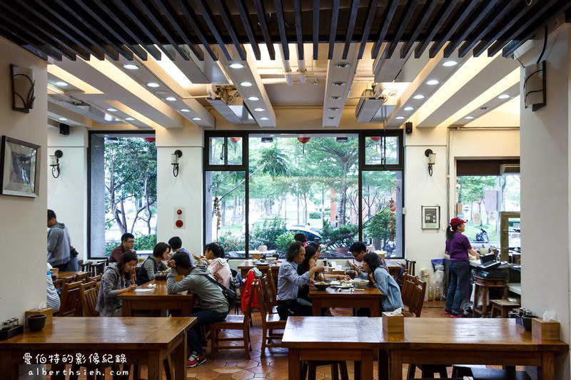 新竹竹北．十一街麵食館（特別的葫瓜水餃，口感清爽好吃） @愛伯特吃喝玩樂全記錄