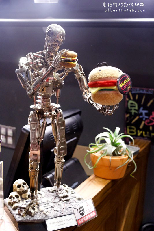 新北市林口．Bravo Burger發福廚房（花生醬跟漢堡的結合還蠻意外的好吃） @愛伯特吃喝玩樂全記錄