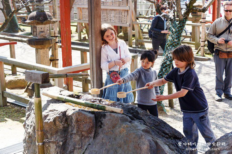 冰室神社．奈良必去景點（美麗的大枝垂櫻之櫻花瀑布） @愛伯特吃喝玩樂全記錄