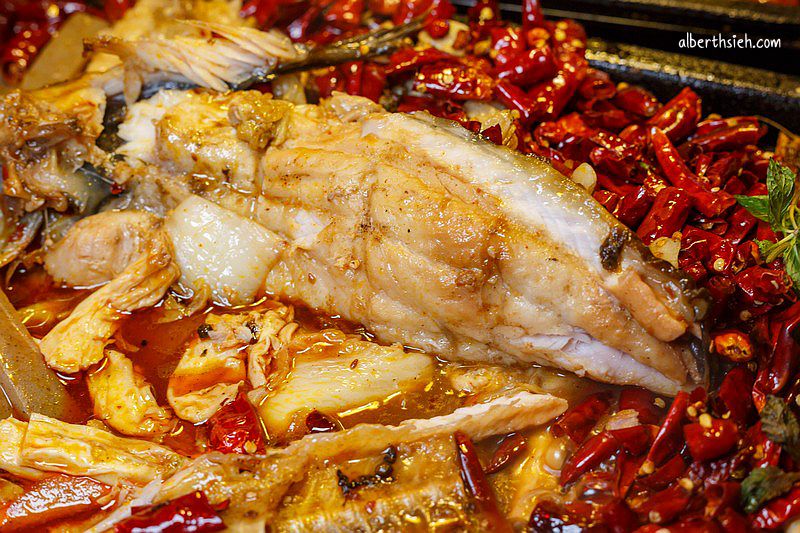 水貨-炭火烤魚．中和美食