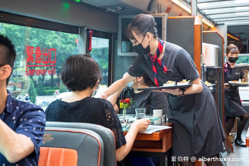台北雙層餐車如何預約？