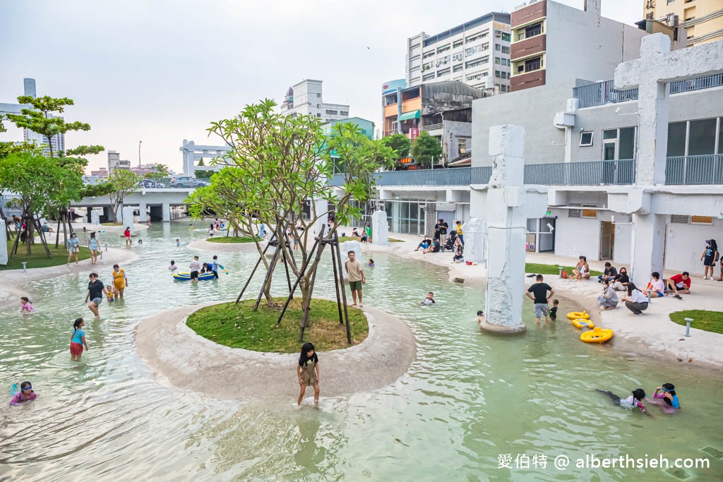 台南免費玩水景點．河樂廣場（絕美潟湖白天免費戲水，晚上約會聖地，世界七大令人期待公園） @愛伯特吃喝玩樂全記錄