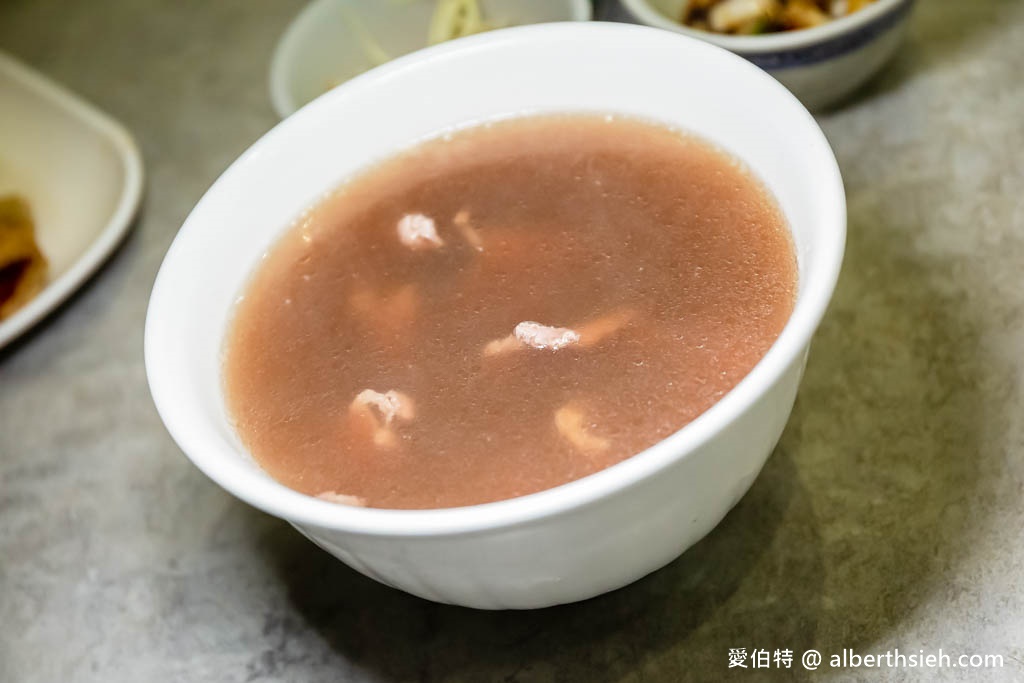文章牛肉湯．台南安平美食