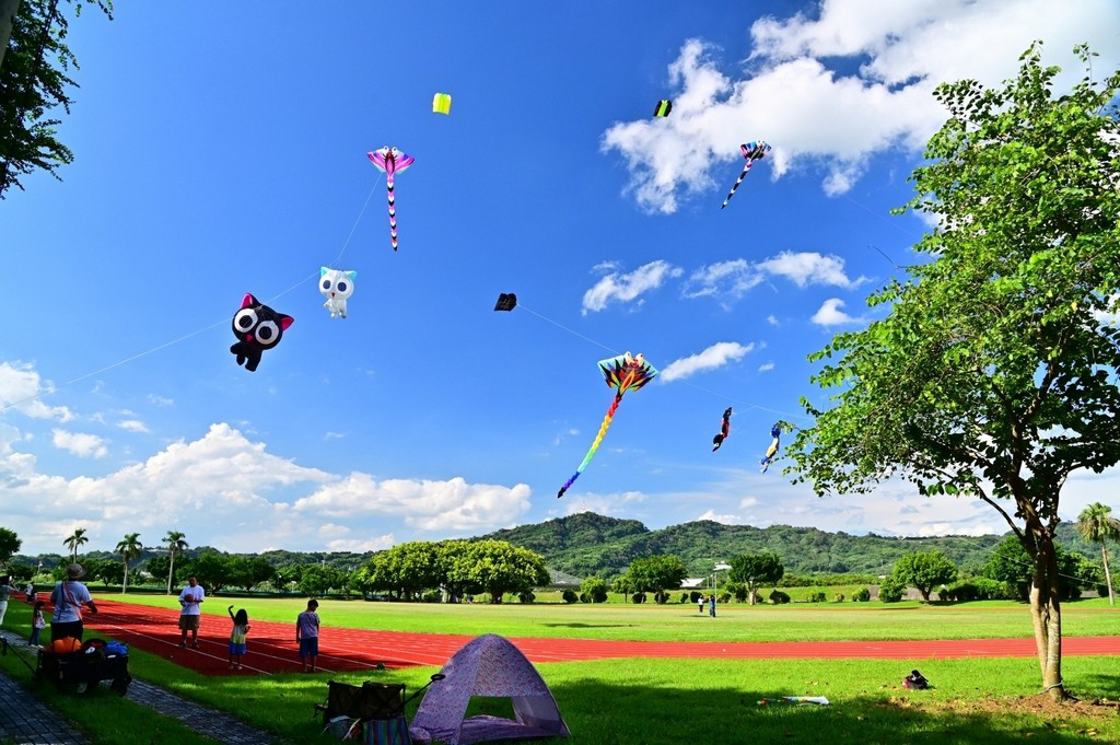 2023台中石岡熱氣球嘉年華：大型風箏展演秀🪁
