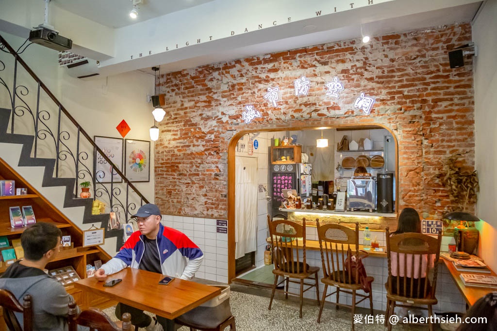桃園只是光影獨立咖啡廳（結合藝文在地14年老宅文青氣息咖啡館，氛圍舒適讓人放鬆） @愛伯特吃喝玩樂全記錄