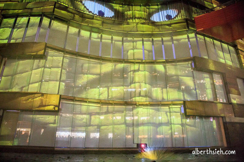 博多運河城．航海王3D光雕投影噴水秀