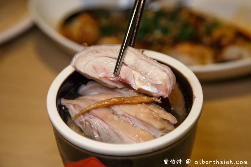 桃園台茂漢來上海湯包（多樣化的湯包料理，煎包排骨飯也都不錯吃，適合家族聚餐） @愛伯特吃喝玩樂全記錄